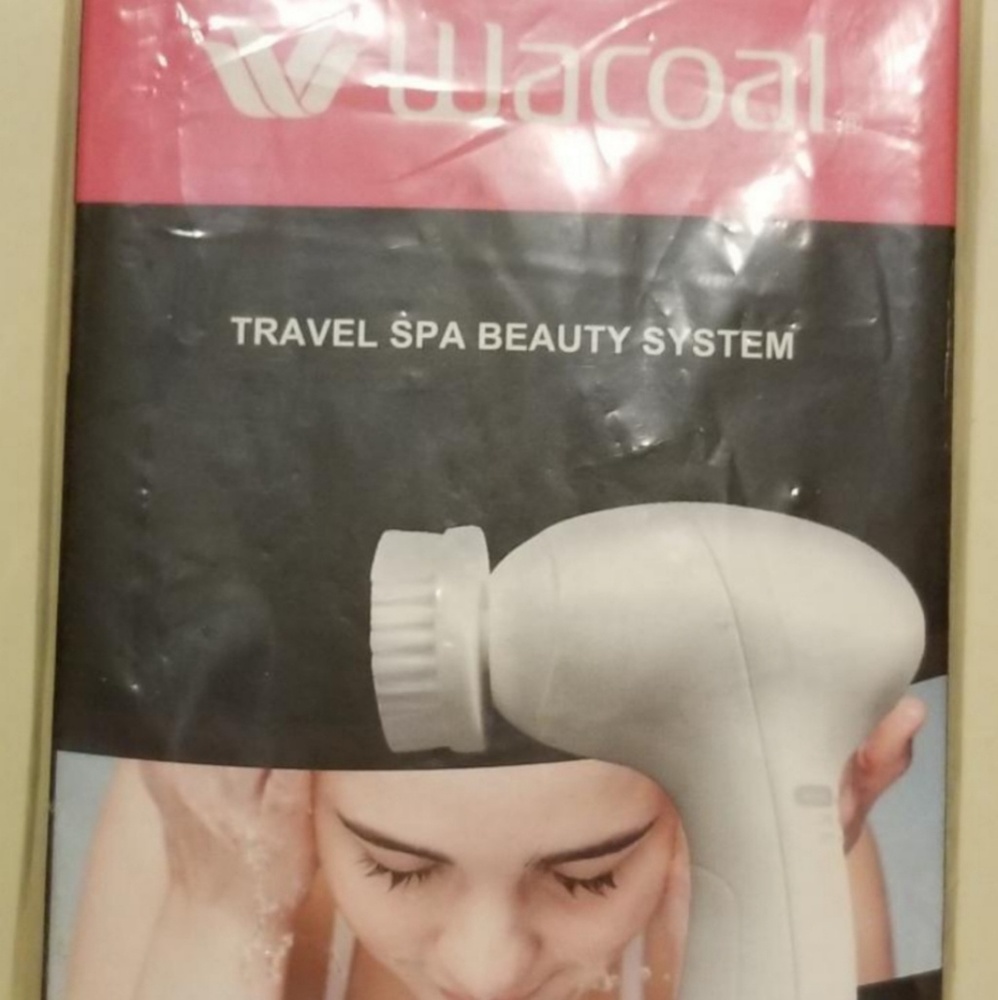 Wacoal Travel Spa Beauty System